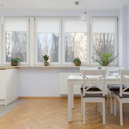 Modern In The Center In By Renters * Varşova
