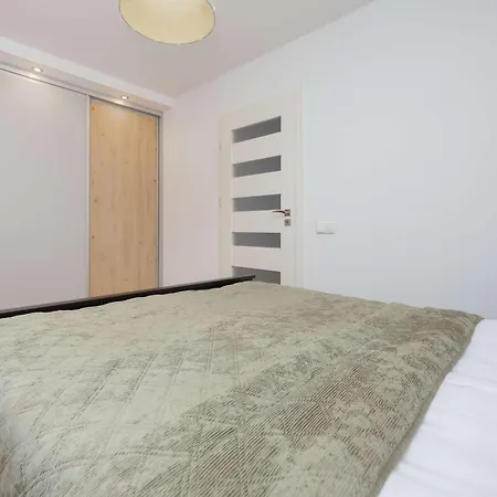 Modern In The Center In By Renters *